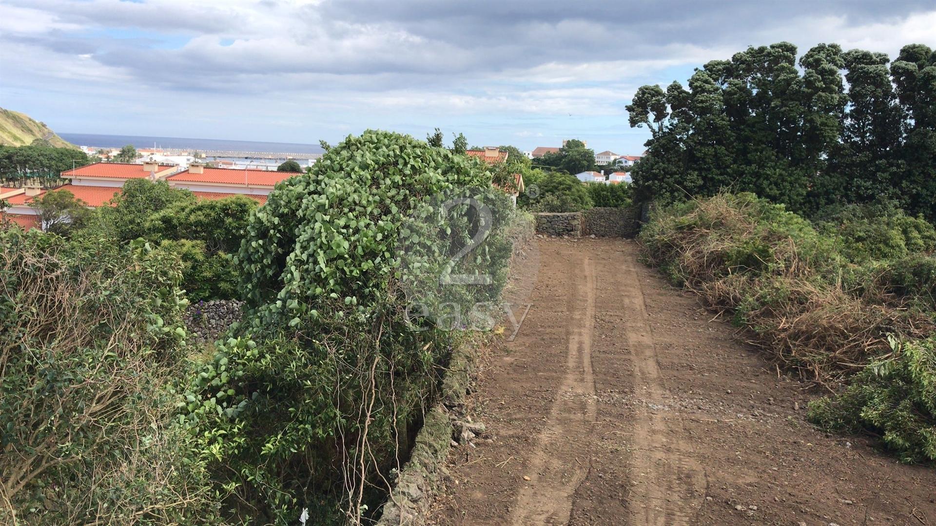 Lote de terreno em Santa Cruz, Praia da Vitória