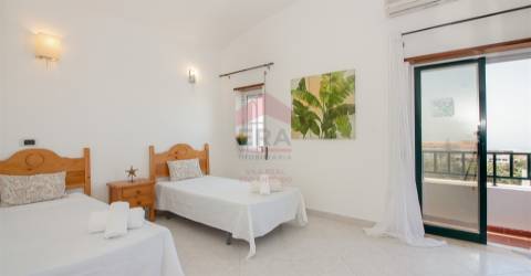 apartamento t2 duplex em monte gordo para férias com ar condicionado  e garagem