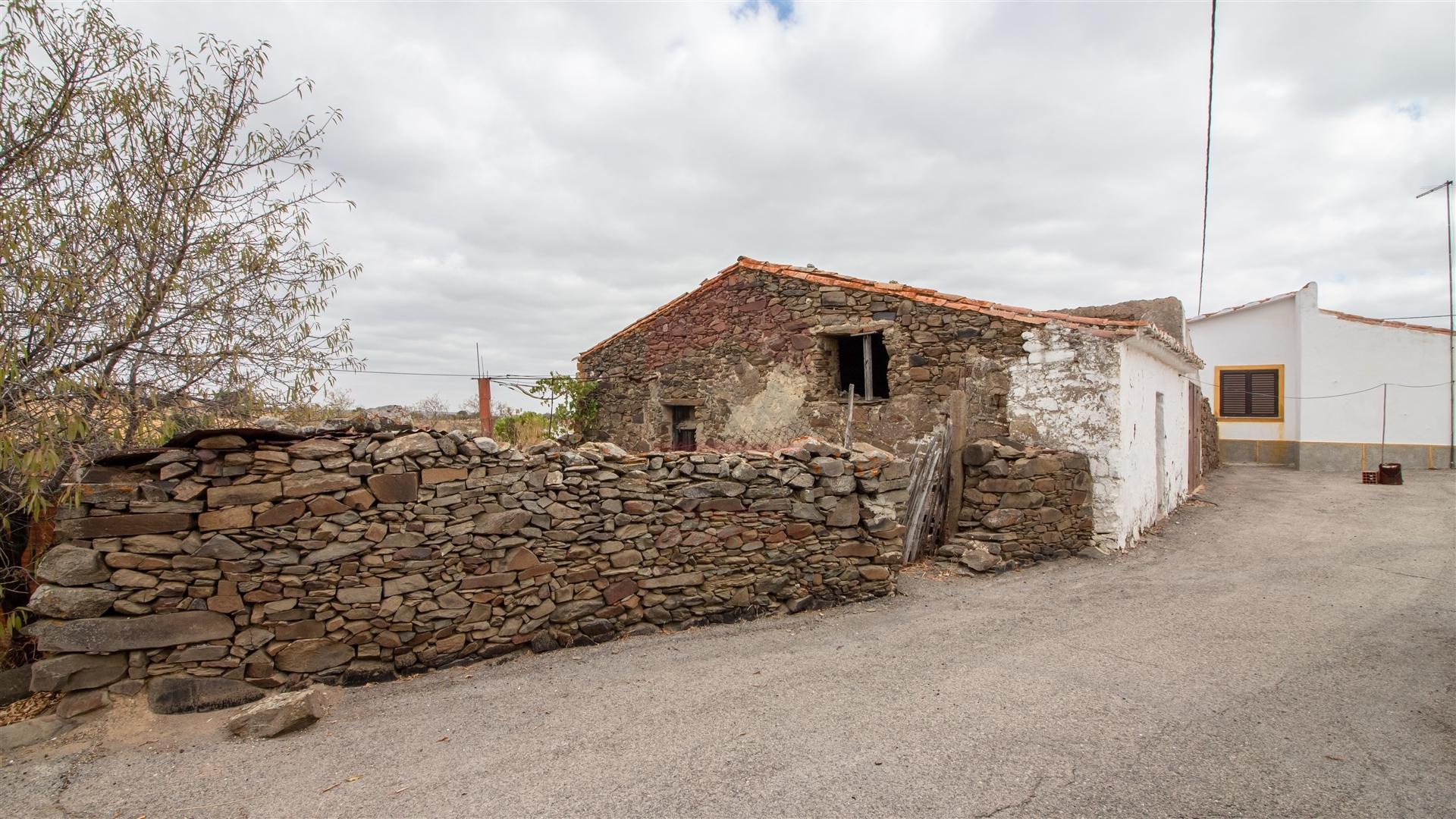 Armazém  Venda em Martim Longo,Alcoutim