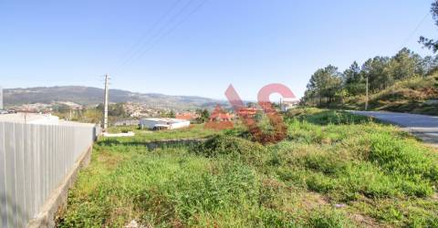 Terreno rústico para construção com 4.227 m2 em Santo Adrião, Vizela