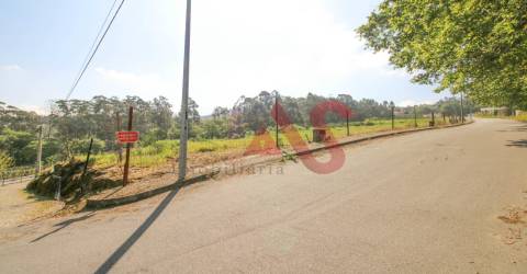 Terreno para construção com 750 m2 em Regilde, Felgueiras