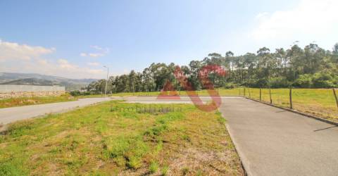 Terreno para construção com 750 m2 em Regilde, Felgueiras
