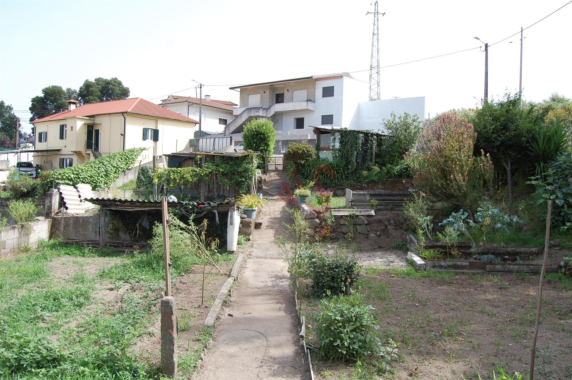 Terreno para construção com 663.50 m2 em S. Martinho do Campo, Santo Tirso