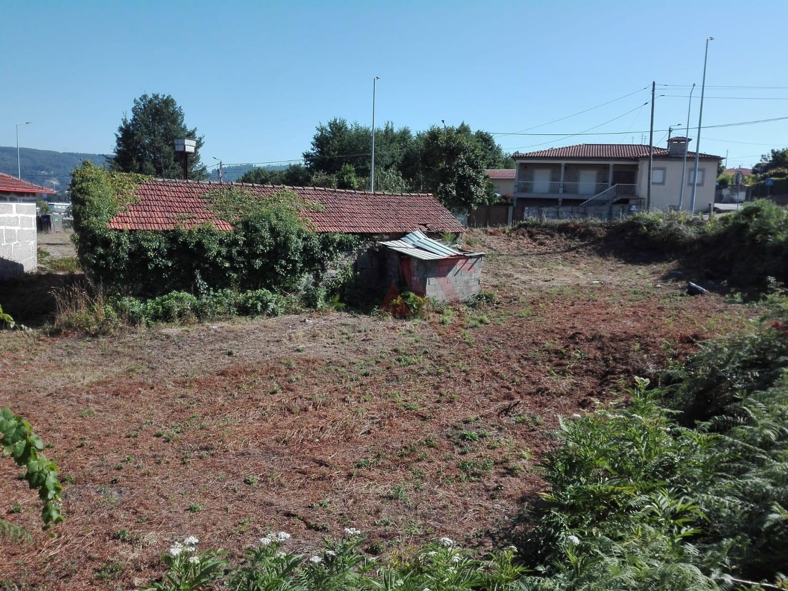 Quintinha T5 para Restauro em Lordelo, Guimarães