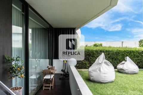 Apartamento T3 com Terraço na Foz do Douro