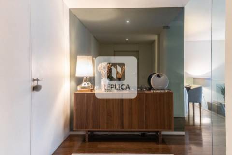 Apartamento T3 com Terraço na Foz do Douro