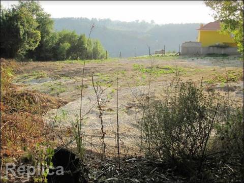 Terreno para construção de Moradia T3 em Gondomar (com estudo prévio)