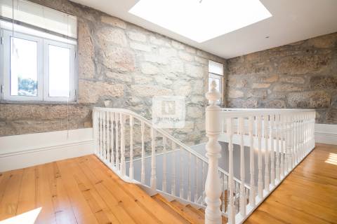 Moradia T4 Centenária no Bonfim