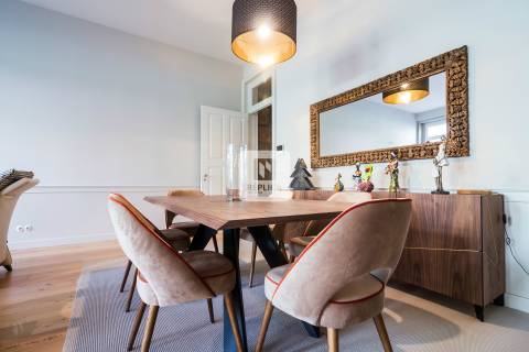 Moradia T4 Centenária no Bonfim