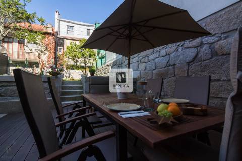 Moradia T4 Centenária no Bonfim