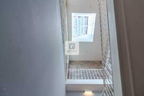 Moradia T4 Centenária no Bonfim