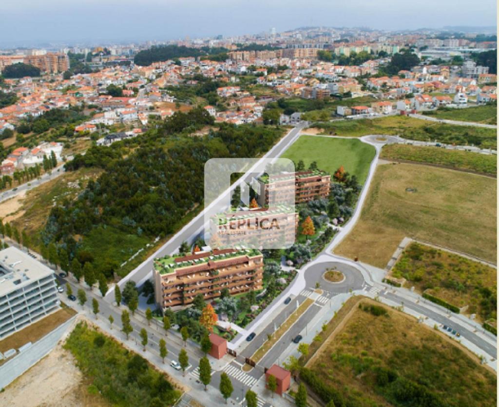 Apartamento T4 » Empreendimento Marques Gomes » Vistas de Mar e Rio Douro