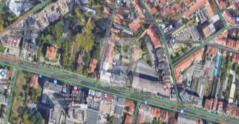 Loja à Avenida da Boavista