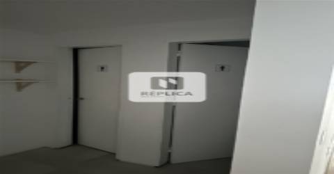 Loja à Avenida da Boavista