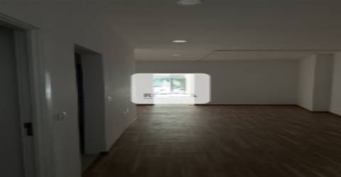 Loja à Avenida da Boavista