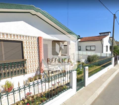 Lote de Terreno  Venda em Castêlo da Maia,Maia