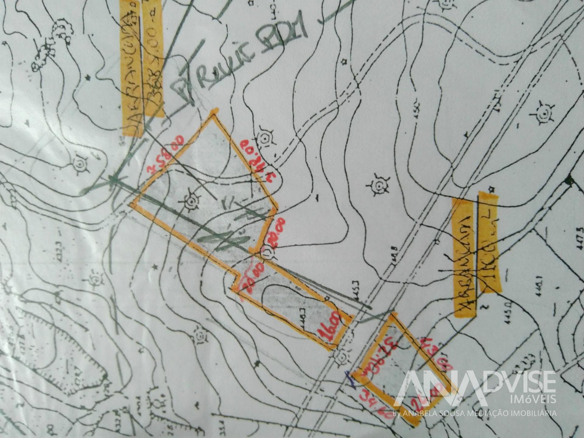 Terreno para construção de Moradias Geminadas ou Isolada em Viseu