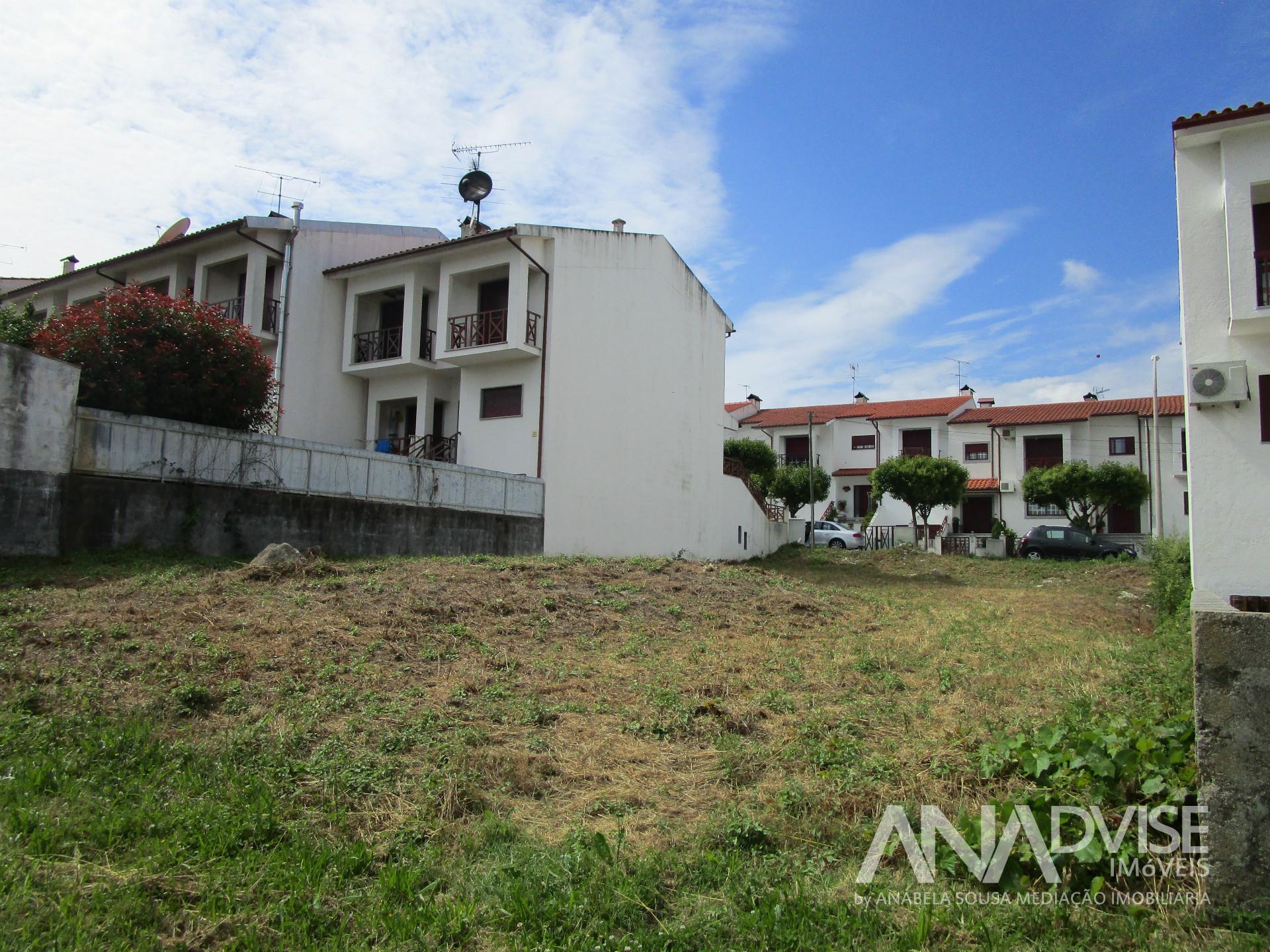 Lote de Terreno  Venda em Campo,Viseu