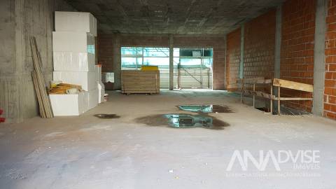 Loja  Venda em Repeses e São Salvador,Viseu