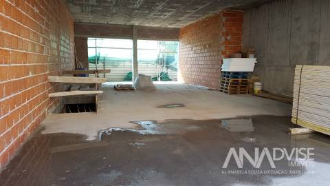 Loja  Venda em Repeses e São Salvador,Viseu