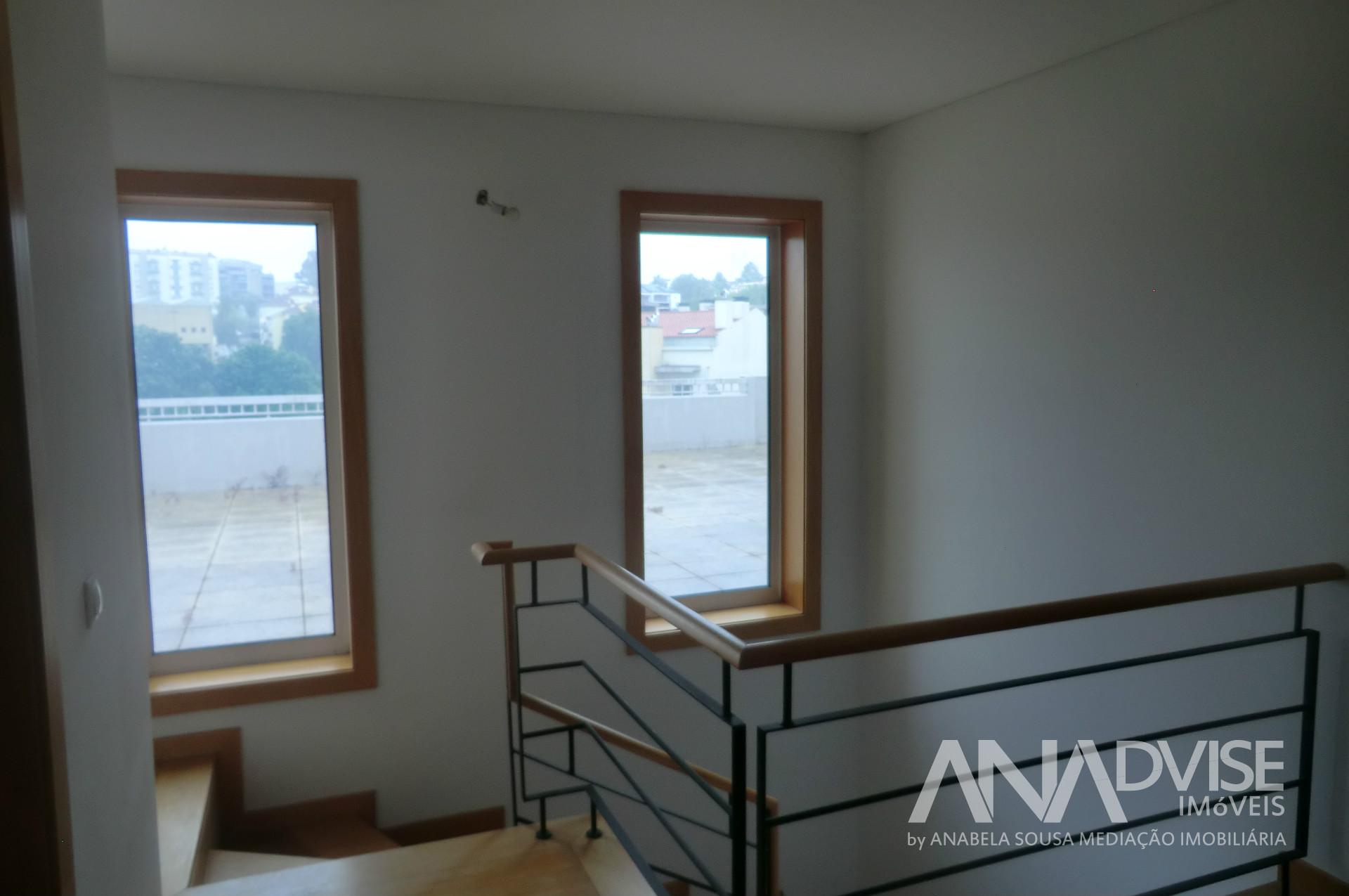 Apartamento T2 TRIPLEX Venda em Viseu,Viseu