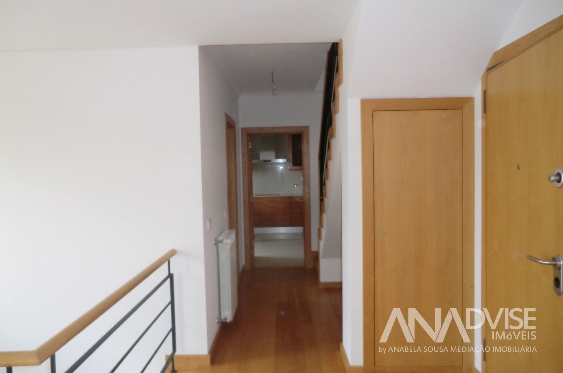 Apartamento T2 TRIPLEX Venda em Viseu,Viseu