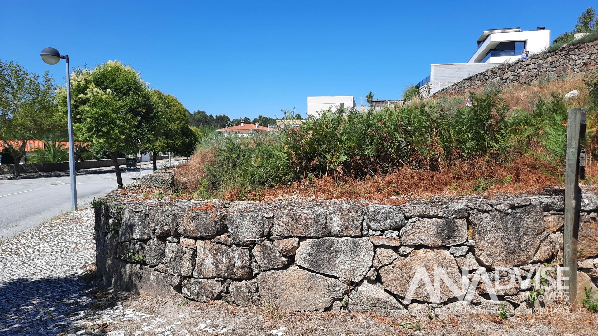 Lote de Terreno  Venda em Mundão,Viseu