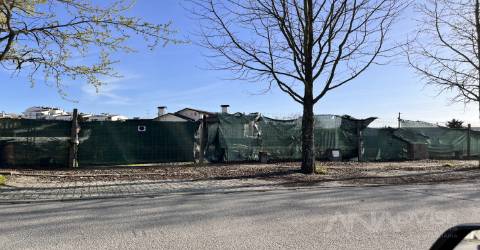 Lote de Terreno  Venda em Abraveses,Viseu