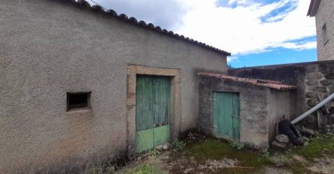 Quinta Feijoeira - 9.8ha - Quintas da Torre - Fundão - Portugal