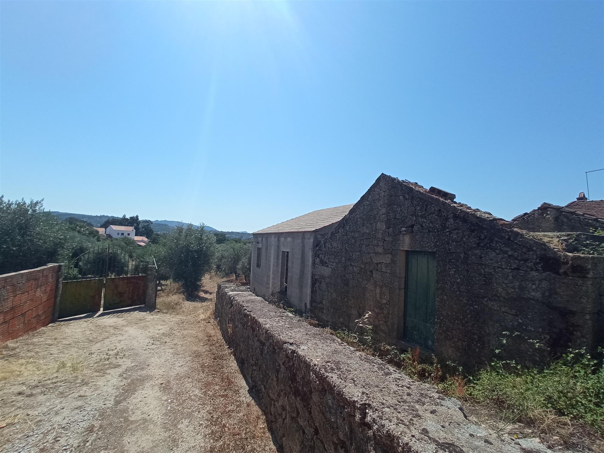 Terreno em Aldeia de João Pires