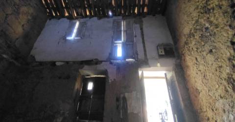 Moradia em banda em pedra