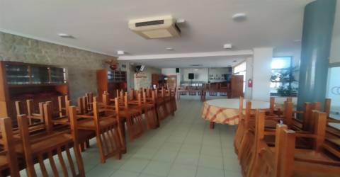 restaurante em Idanha-a-nova com 2250 m2.