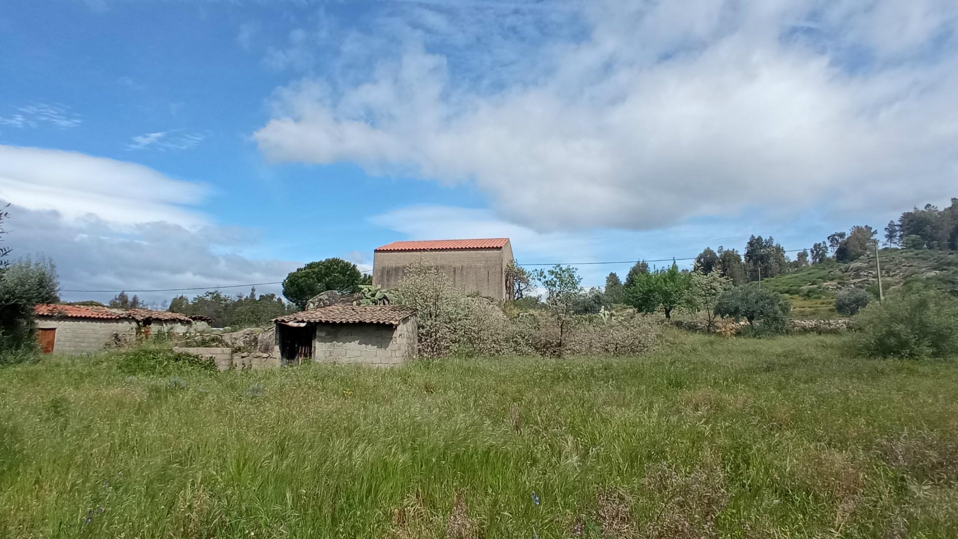 Quintinha mesmo á entrada de Penamacor!