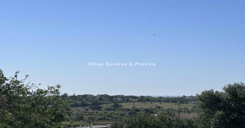 Moradia para Restaurar T2 Venda em Quelfes,Olhão