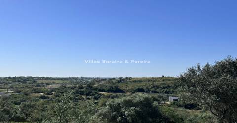 Moradia para Restaurar T2 Venda em Quelfes,Olhão