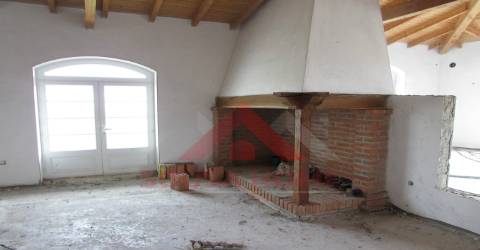 Moradia Isolada T6 Venda em Juncal,Porto de Mós