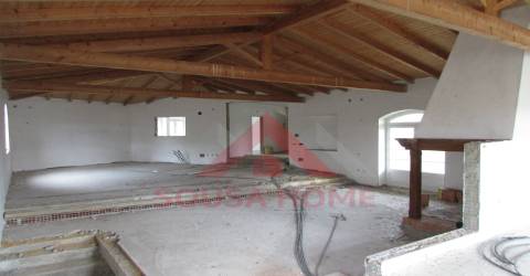 Moradia Isolada T6 Venda em Juncal,Porto de Mós