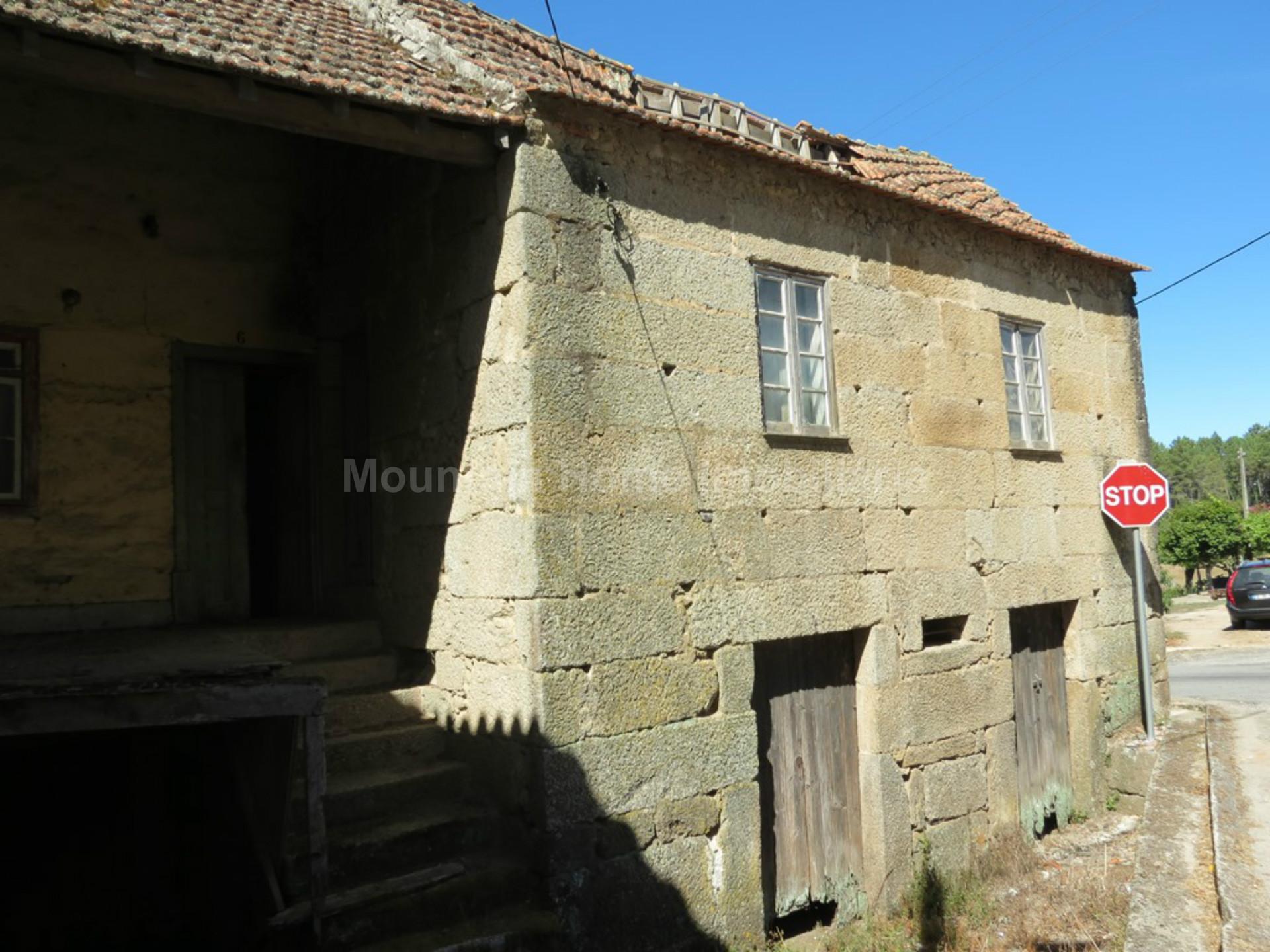 Moradia para Restaurar T0 Venda em Tourais e Lajes,Seia