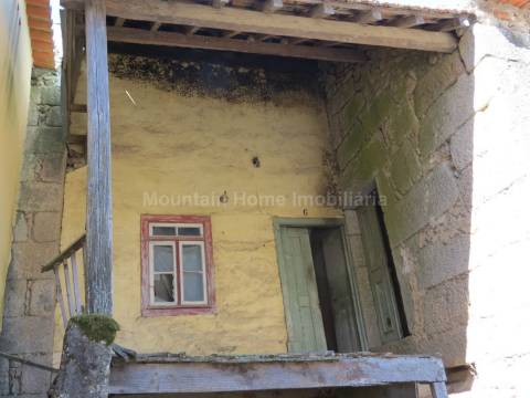 Moradia para Restaurar T0 Venda em Tourais e Lajes,Seia