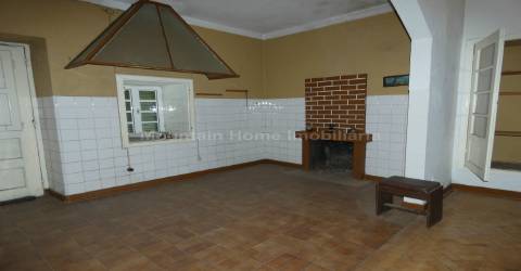 Moradia T5 Venda em Lagares,Oliveira do Hospital