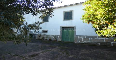 Moradia T5 Venda em Lagares,Oliveira do Hospital