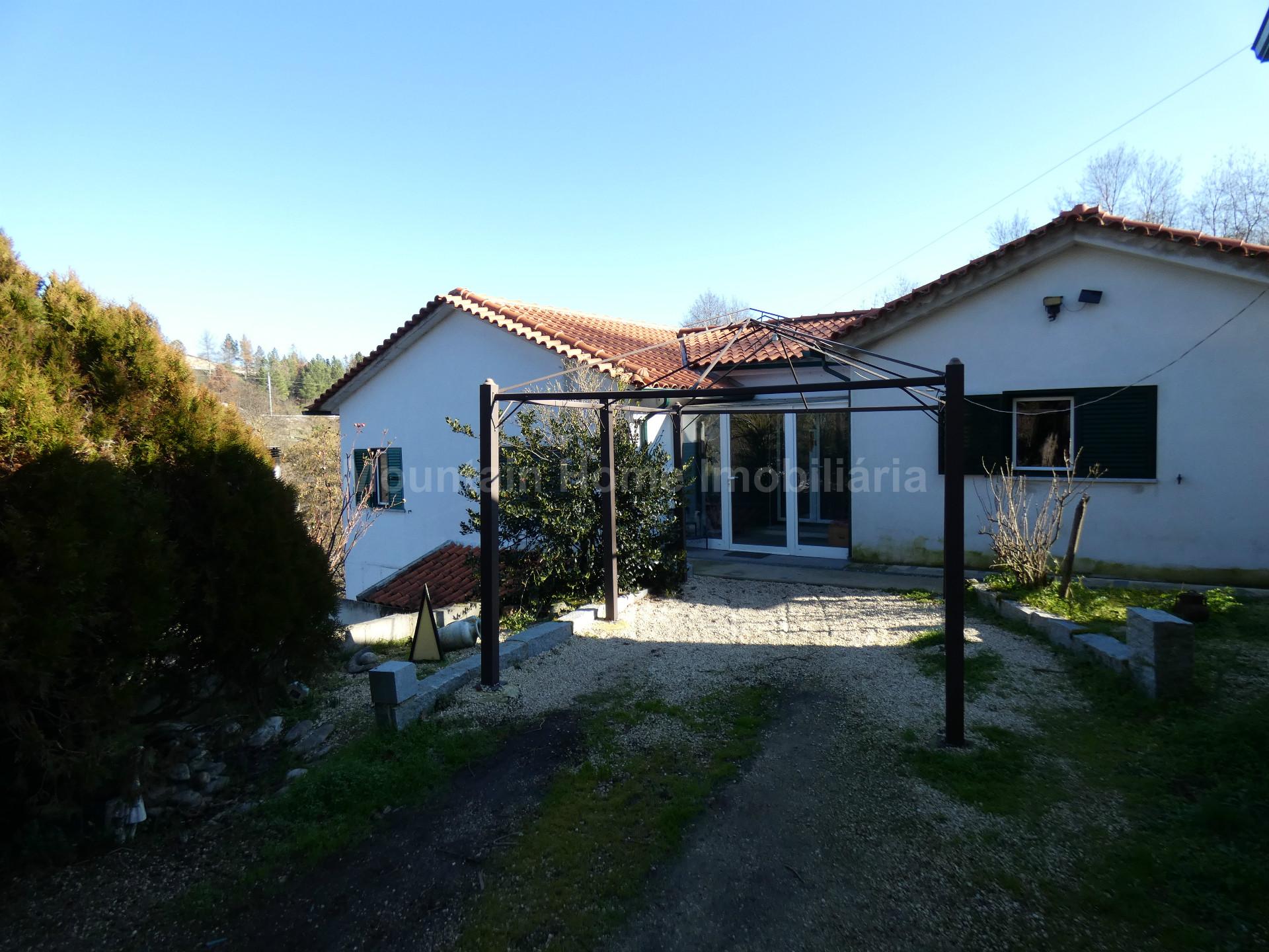 Quinta T3 Venda em Celorico (São Pedro e Santa Maria) e Vila Boa do Mondego,Celorico da Beira