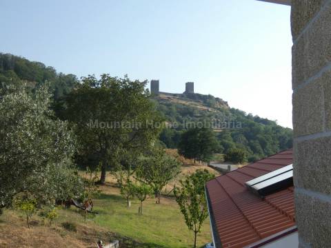 Moradia T3 Venda em Linhares,Celorico da Beira