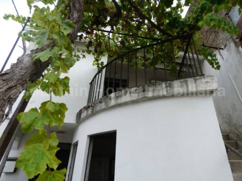 Moradia para Restaurar T3 Venda em Santa Marinha e São Martinho,Seia