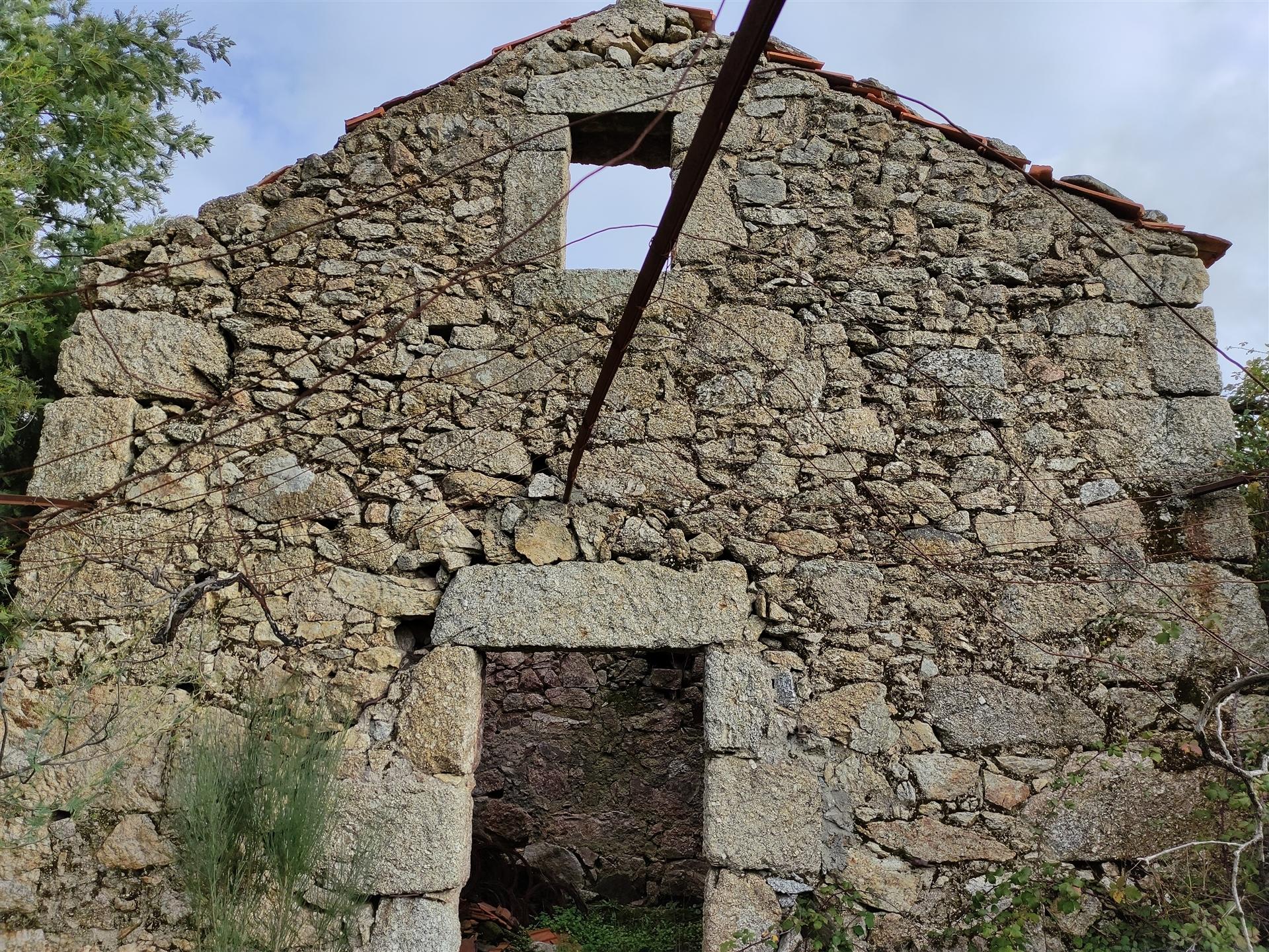 Quinta  Venda em Figueiró da Serra e Freixo da Serra,Gouveia