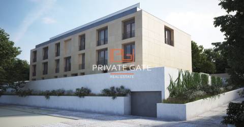 Andar moradia T3 em construção, com terraço e piscina à Igreja de Nevogilde