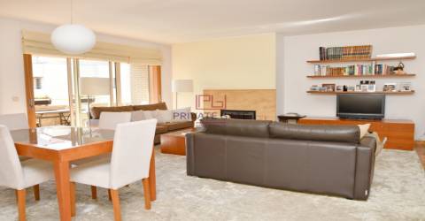 T3 em condomínio fechado na Foz