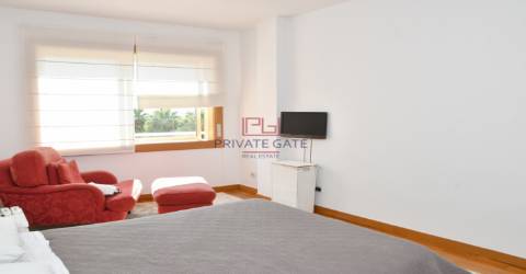 T3 em condomínio fechado na Foz