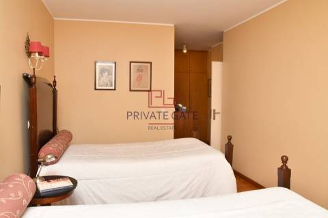 Apartamento T5+1  Foz do Douro