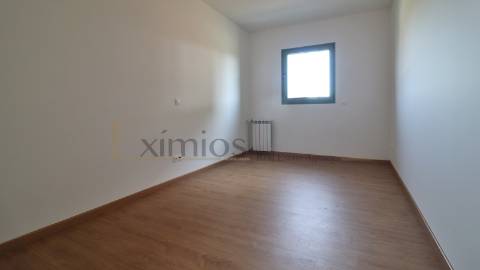 Apartamento T3 com lugar de garagem, na Póvoa de Varzim